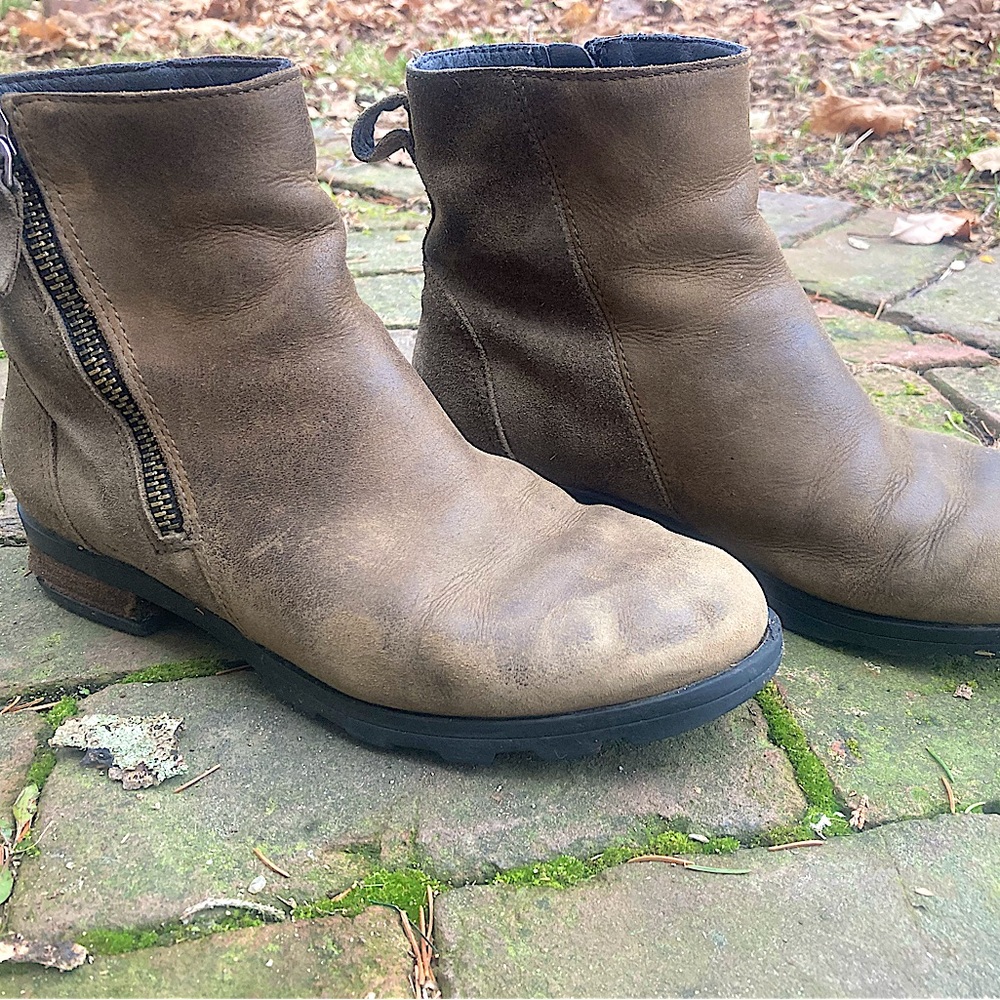 Sorel Zip Up Boots Womens 7